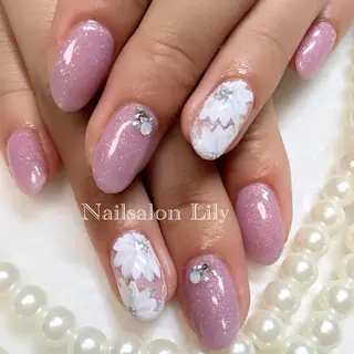 ネイル Nailsalon Lilyのネイルデザイン