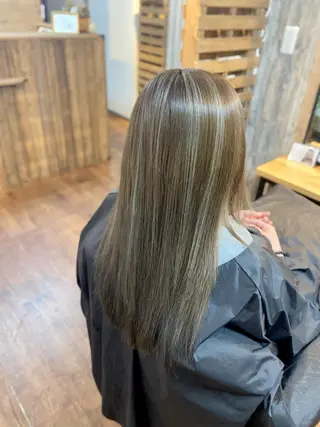 ロング カラー Lizir ルズィール所属・Luzir⭐︎ GEN⭐︎のヘアスタイル