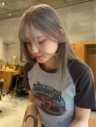 ロング カラー wewe: momoeのヘアスタイル