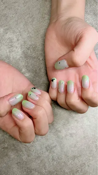 ネイル haleyume所属・shino🌟 痛ネイルのネイルデザイン