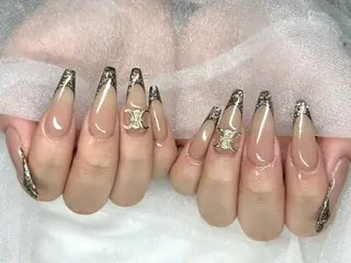 ネイル Roi〈ロワ〉 Akariのネイルデザイン