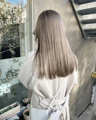 セミロング カラー ヘアアレンジ 💐ナチュラルヘア Kroda💐のヘアスタイル