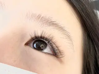 マツエク・マツパ メンズ眉毛サロンSENSE 津田沼所属・SENSE 津田沼 YUIKAの眉毛・アイブロウイメージ