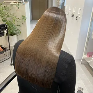 セミロング shes梅田 はまもとのヘアスタイル