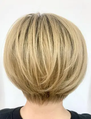 ショート ヘアサロンCHARM所属・🌈ハク ユヒのヘアスタイル