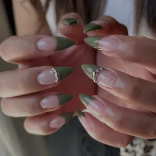 ネイル aiu  ｱｲﾕｰ ちひろのネイルデザイン