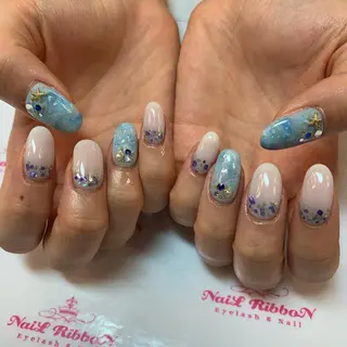 ネイル ネイルリボン 受付スタッフのネイルデザイン