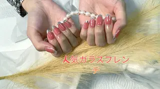 ネイル pink ladyサロン所属・べ にのネイルデザイン