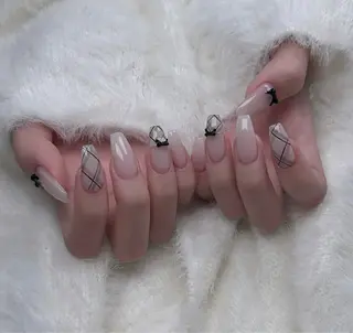 ネイル Lyna 池袋のネイルデザイン