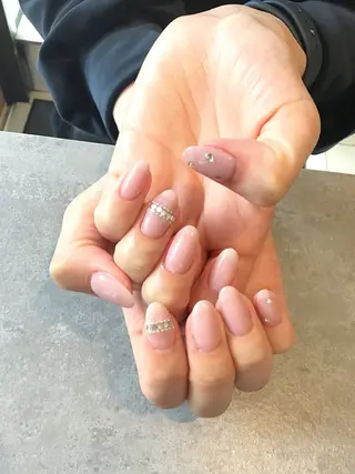 ネイル Nest 岩崎のネイルデザイン