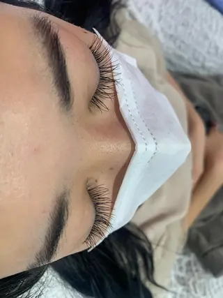 マツエク・マツパ なぽ ❤︎ y2k/韓国nailのネイルデザイン