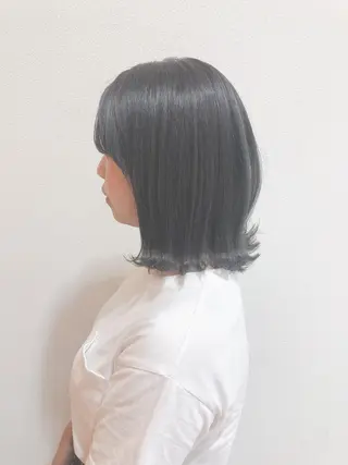 ミディアム カラー 西 めぐみのヘアスタイル