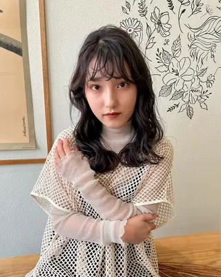 セミロング カラー ヒナゴ トヨカズのヘアスタイル