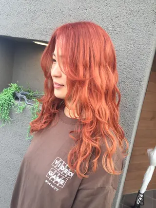 ロング maco 艶感ハイトーン🦋のヘアスタイル