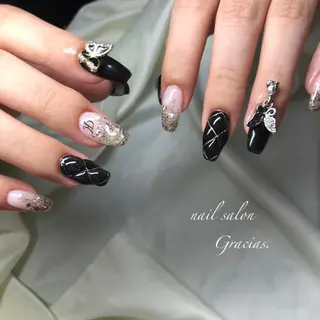 ネイル Gracias. rieのネイルデザイン