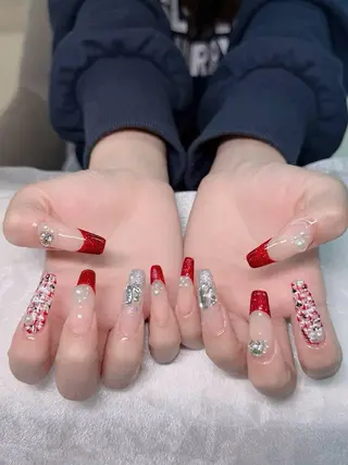 ネイル HIN NAILのネイルデザイン