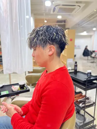 パーマ メンズ 心斎橋バレイヤージュ 小林勝貴のヘアスタイル