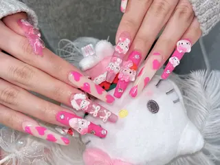 ネイル グロー ネイルのネイルデザイン