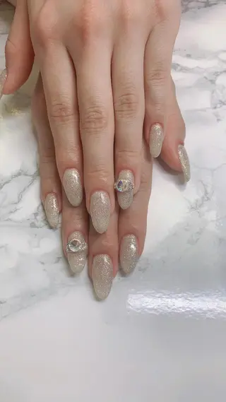 ネイル はな💎ネイル ワンホン、長さ出しのネイルデザイン