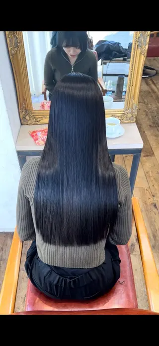 ロング 🌈艶髪縮毛矯正🌈 岡野美典のヘアスタイル