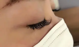 マツエク・マツパ 岡田詩織 MODE Ks松原店のヘアスタイル