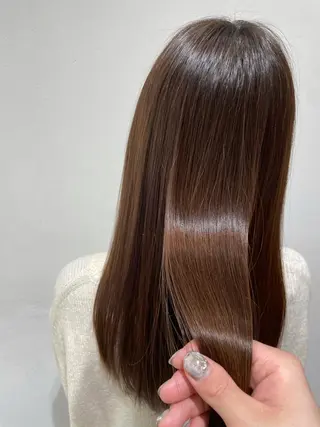 セミロング solv.【ソルヴ】所属・藤田一輝 【美髪職人】のヘアスタイル