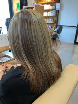 セミロング JUNO所属・阪神西宮★JUNO 川﨑温子のヘアスタイル