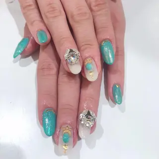 ネイル 矢崎 千春のネイルデザイン