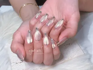 ネイル 花 火のネイルデザイン