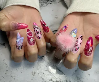 ネイル 新山 聖のネイルデザイン