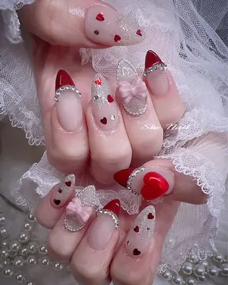 ネイル She   Nail所属・ISA_ BELLAのネイルデザイン