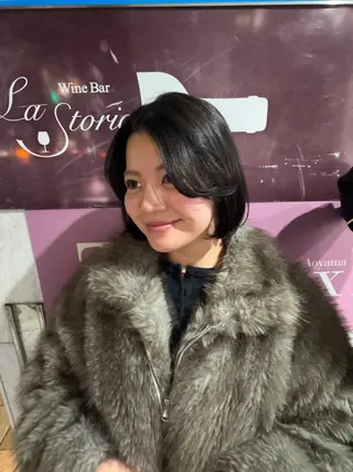 ミディアム 【顔まわりレイヤー透 明感カラー今崎太河】のヘアスタイル