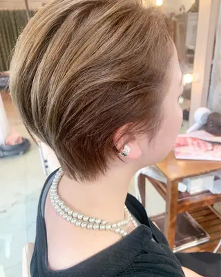 ショート DiMPlE  ディンプル所属・🌸スタイリスト 山浦美恵のヘアスタイル