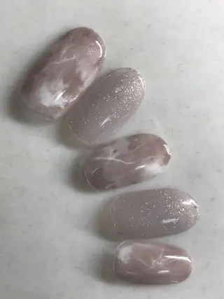 ネイル 爪工房ぱるっこ所属・川岡 香を里のネイルデザイン