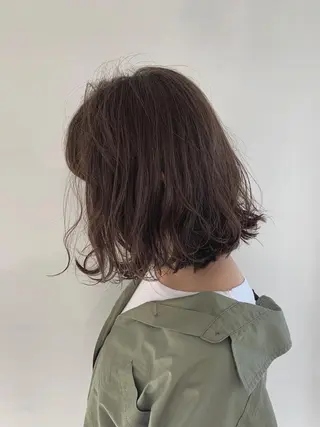 ミディアム カラー パーマ ヘアアレンジ 加藤 綾華のヘアスタイル