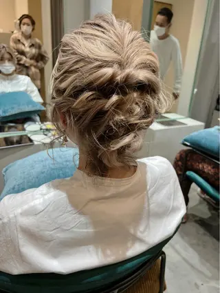 ショート カラー ヘアアレンジ ミディアムパーマ /癖毛パーマのヘアスタイル