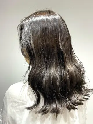 ミディアム カラー 増子 祐太朗のヘアスタイル