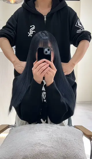 ロング 🩶レイヤー/艶髪/ 顔周り/韓国風/輝士のヘアスタイル