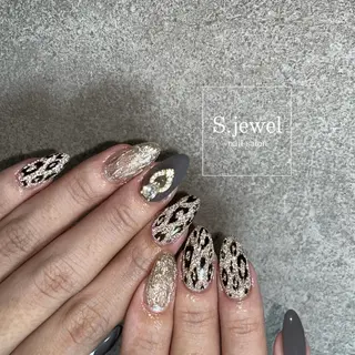 ネイル S♡JEWEL所属・S. JEWELのネイルデザイン