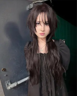 ロング ヘアアレンジ ウルフカット / ケアブリーチのヘアスタイル