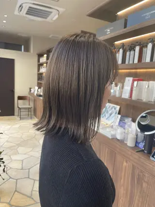 ミディアム 田中 優菜のヘアスタイル
