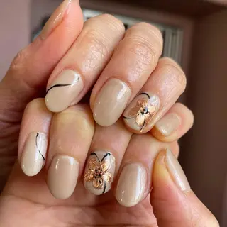 ネイル 奥園 良恵のネイルデザイン