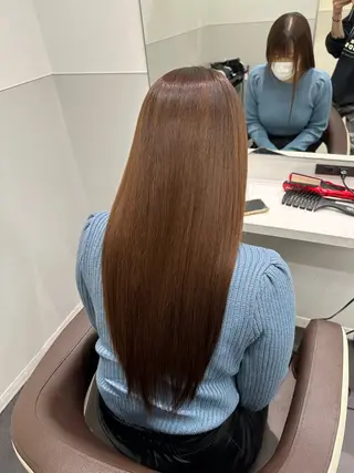 セミロング Wisteria所属・美髪特化✨ 伊織✨縮毛矯正✨のヘアスタイル