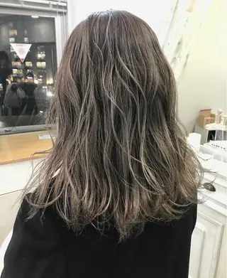 セミロング カラー 🌿nudeカラー/ レイヤー/藤原🌿のヘアスタイル