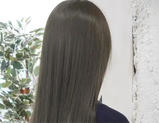 カラー 🌟デザインカラー 久保悠那のヘアスタイル