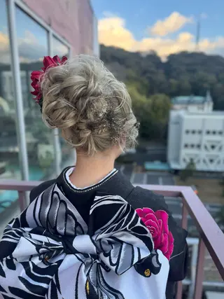 セミロング ヘアアレンジ Viage （ビアージュ）のヘアスタイル