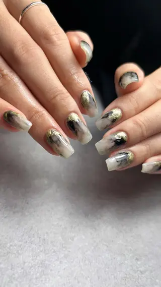 ネイル 関山 志乃のネイルデザイン