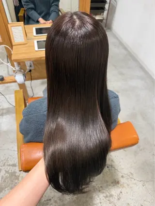 カラー Gigiインターパーク所属・Gigi Kazumaのヘアスタイル