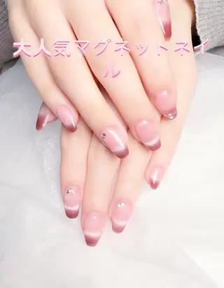 ネイル pink ladyサロン所属・べ にのネイルデザイン