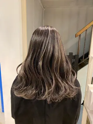 セミロング カラー 🌈評価No.1🌈 艶髪カラー❌エクステのヘアスタイル